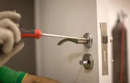 Locksmith Master Shop Houston, TX 713-470-0697 - 5-Locks-Repair